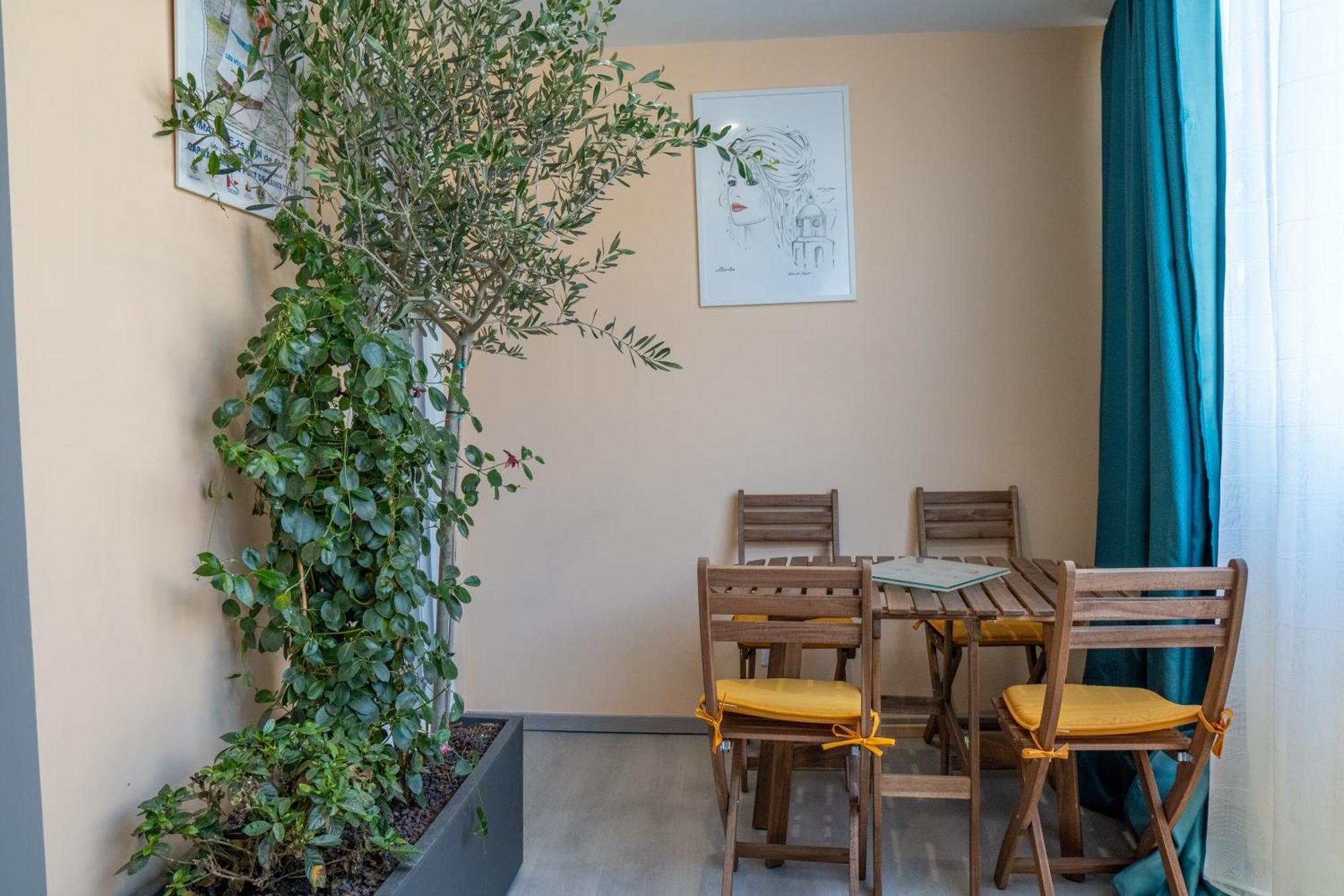 T2! 3 Ou 4 Personnes Centre Ville Neuf Avec Garage 사나리쉬르메르 외부 사진